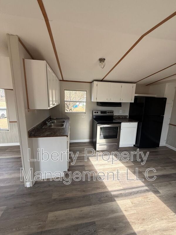 Building Photo - 1019 John Godfrey Rd