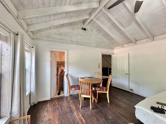 Building Photo - Tour Today! Spacious Country Retreat on 6+...
