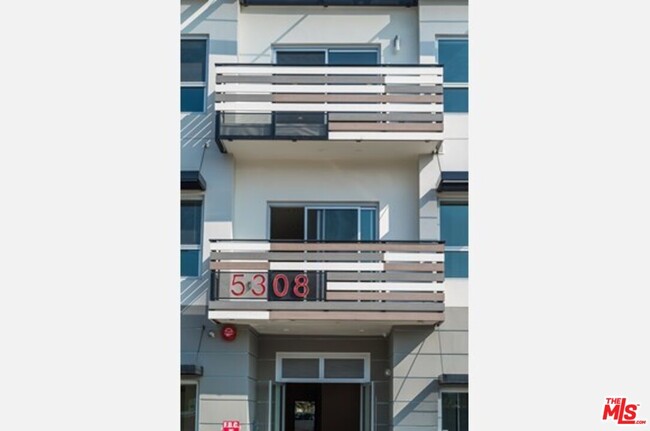 Building Photo - 5308 Sepulveda Blvd