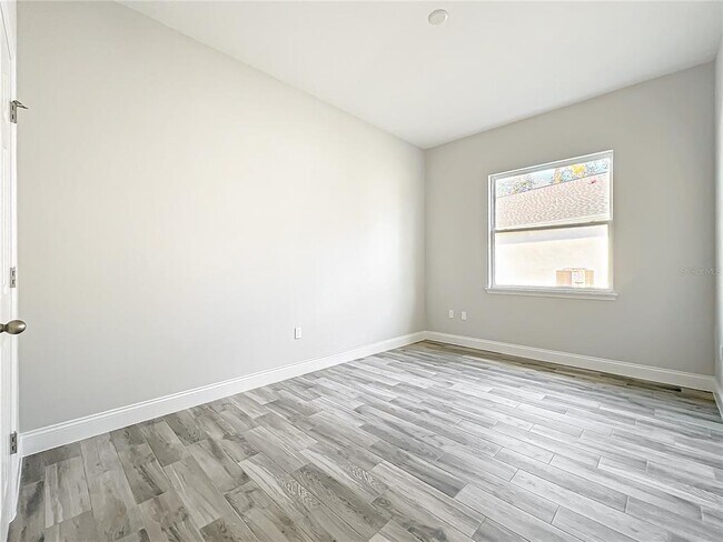 Building Photo - 345 Bahia Cir
