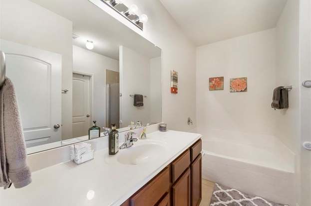 Building Photo - 5114 Harbor Palm Dr