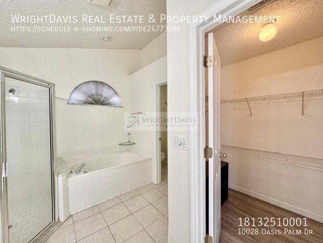 Building Photo - 10028 Oasis Palm Dr