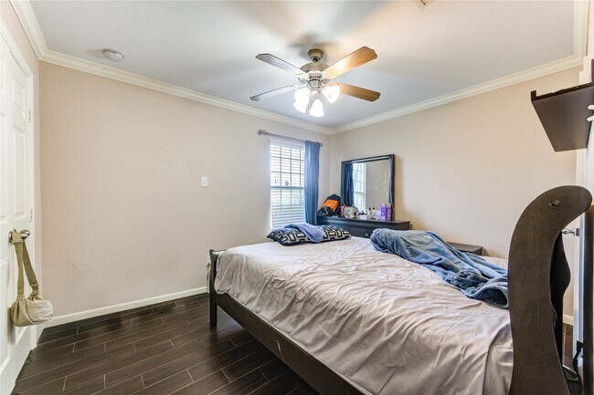 Building Photo - 9642 Sugarblossom Ln