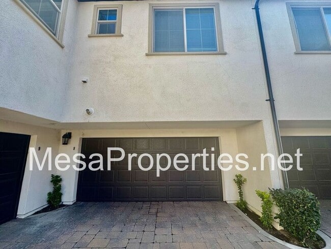 Building Photo - 3230 E Yountville Dr