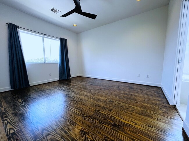 Building Photo - 1524 Blodgett St