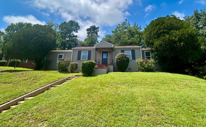 Building Photo - 1679 Lisbon Dr SW