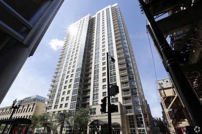 Building Photo - 180 N Jefferson St