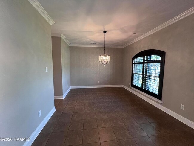 Building Photo - 100 Cautillion Dr