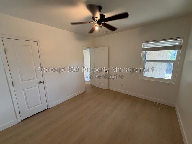Building Photo - 1214 Cartagena St