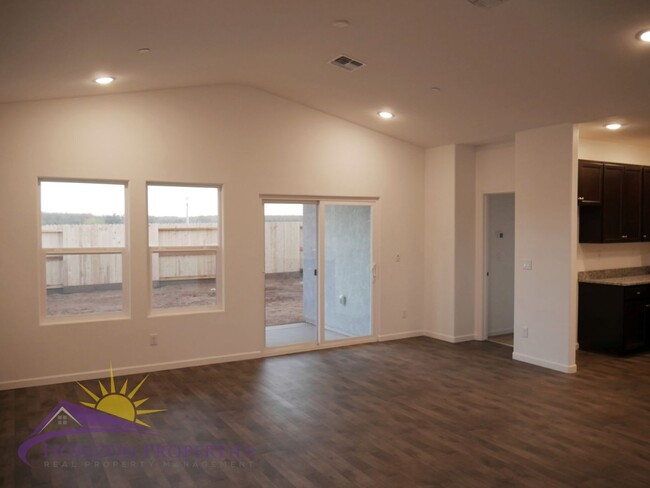 Building Photo - Modern 4 Bed 3 Bath 1,977 Sq. Ft. Wheatlan...