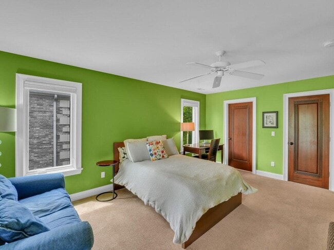 Building Photo - 106 Michigan Ct