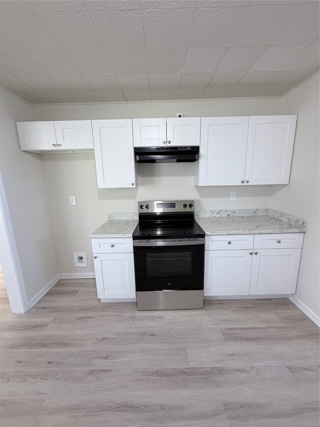 Building Photo - 1003 Linden