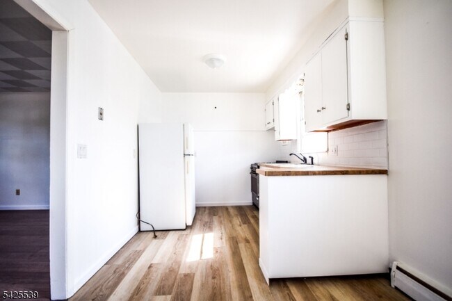 Building Photo - 20 N 13th St