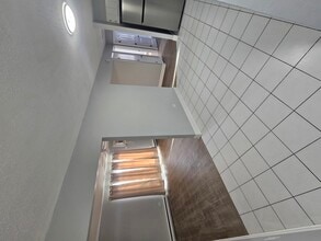 Building Photo - 212 Madison St