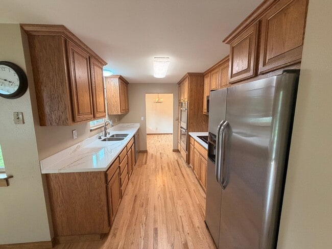 Building Photo - Beautiful Family Home in Tacoma!