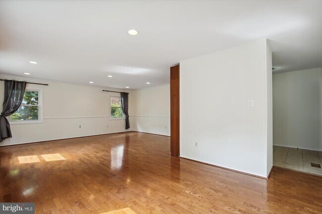 Building Photo - 4607 Marshall Hall Ln