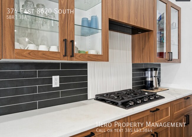 Building Photo - 374 8620 S