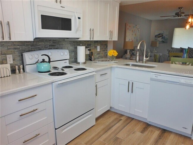 Building Photo - 114 Windward Pl