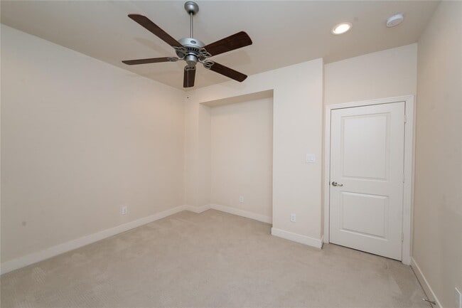 Building Photo - 4805 Jackson St