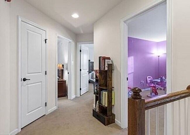 Building Photo - Gorgeous 4BR/2.5BA located in Warrington! Available NOW!