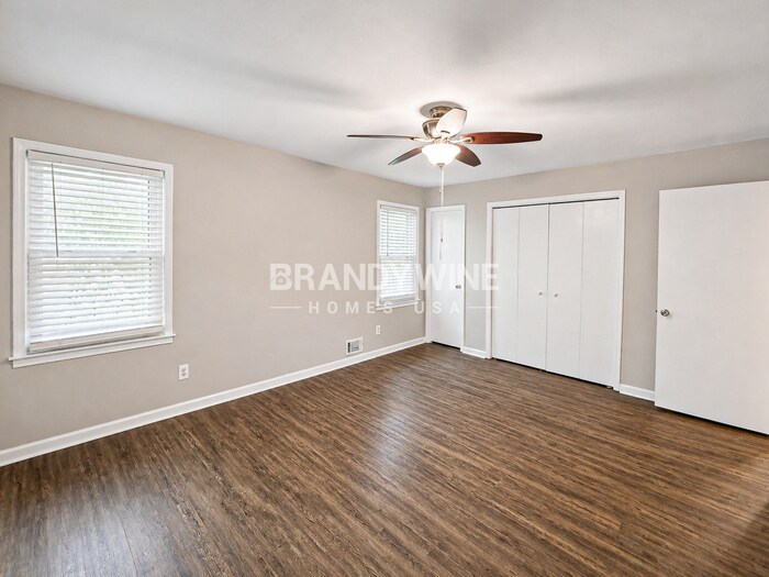 Building Photo - 4520 Dorset Cir