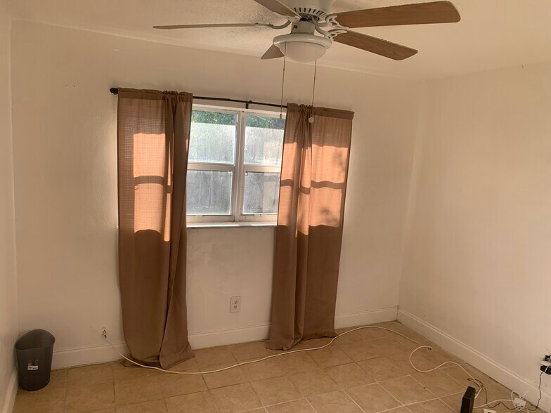 Building Photo - 3000 NW 11th St