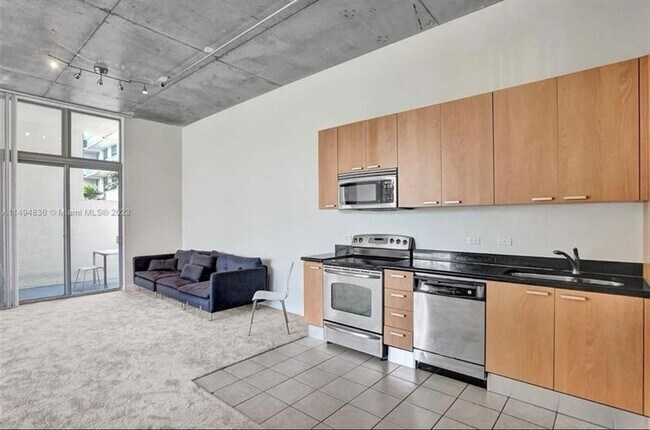 Building Photo - 2100 Van Buren St