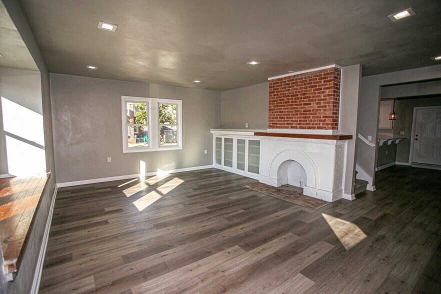 Building Photo - 1329 NW 19th St