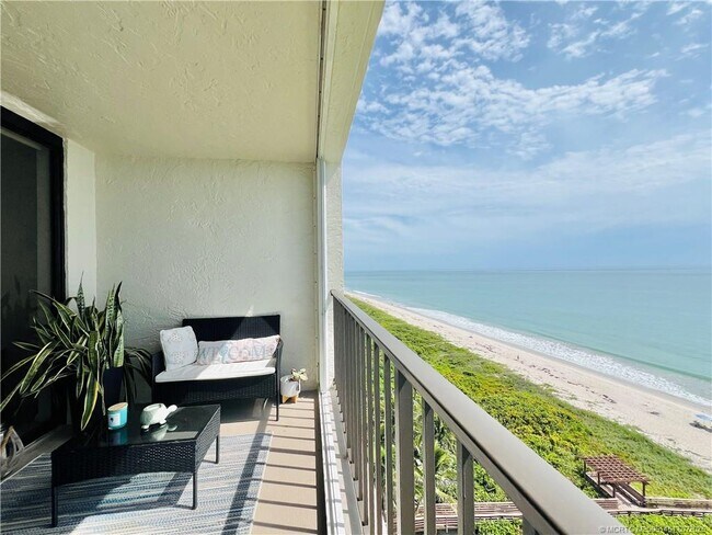 Building Photo - 4200 N Hwy A1A