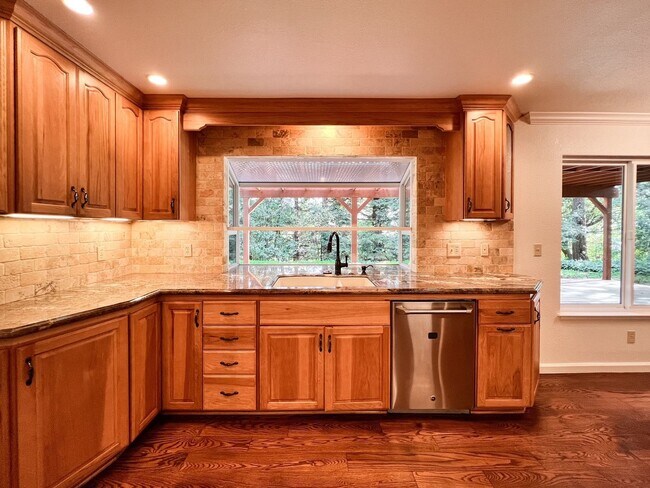 Building Photo - Charming 4 Bedroom Browns Valley Napa Home