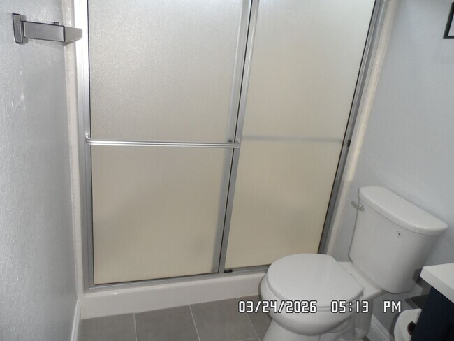 Building Photo - 3 Bedrooms, 2 Bathrooms, approx. 1112 sq. ft., 2 Car Garage, Solar Panels, Internet Included. Cos...