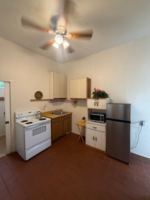 Building Photo - 909 4th St