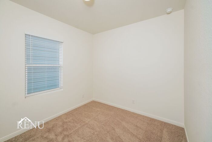 Building Photo - 5027 Firefly Hls