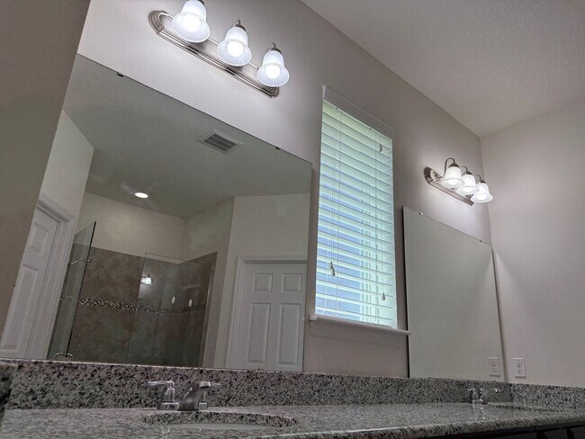Building Photo - BEAUTIFUL 4 BEDROOMS, 3 BATHS,  SINGLE FAMILY HOME IN HARVEST LANDING IN CLERMONT