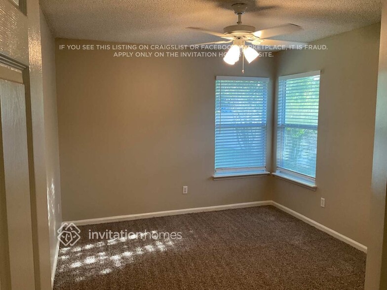 Building Photo - 12243 Mantle Dr