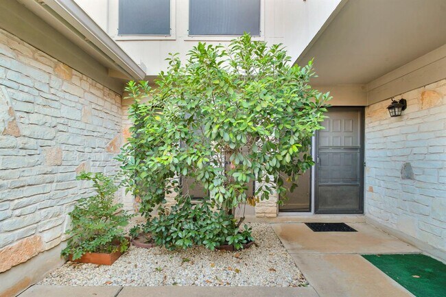 Building Photo - 11512 Tin Cup Dr