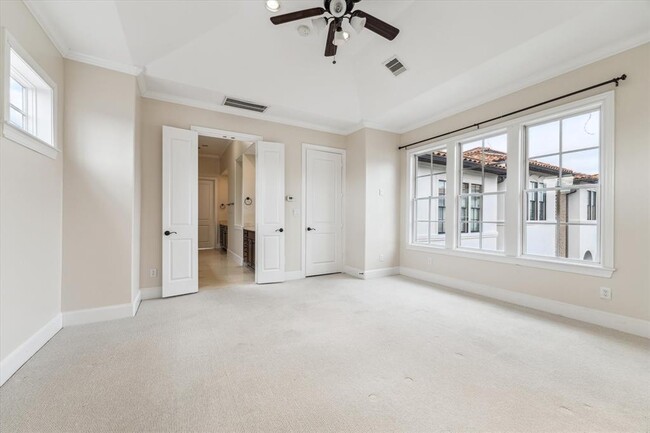 Building Photo - 3917 Gramercy St
