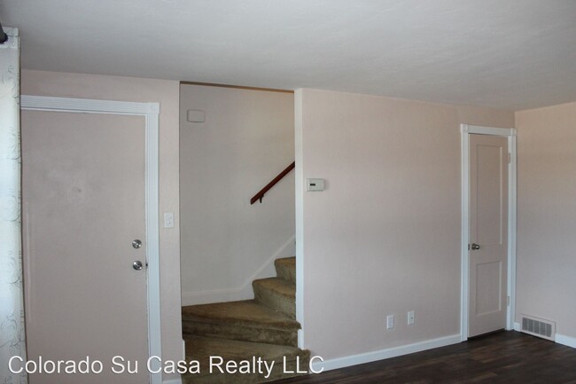Building Photo - 2 br, 1 bath House - 2457 Paseo Rd.