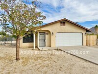 Building Photo - Comfortable 3 Bed 2 Bath Home