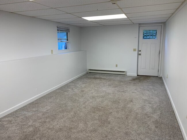 Building Photo - 13 Moberg Cir