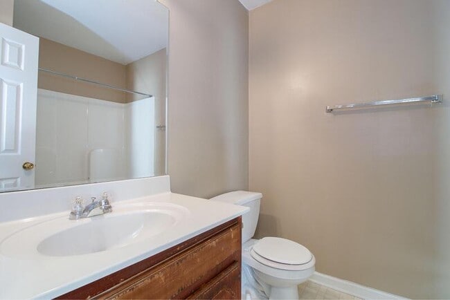 Building Photo - 1945 Timberline Cir