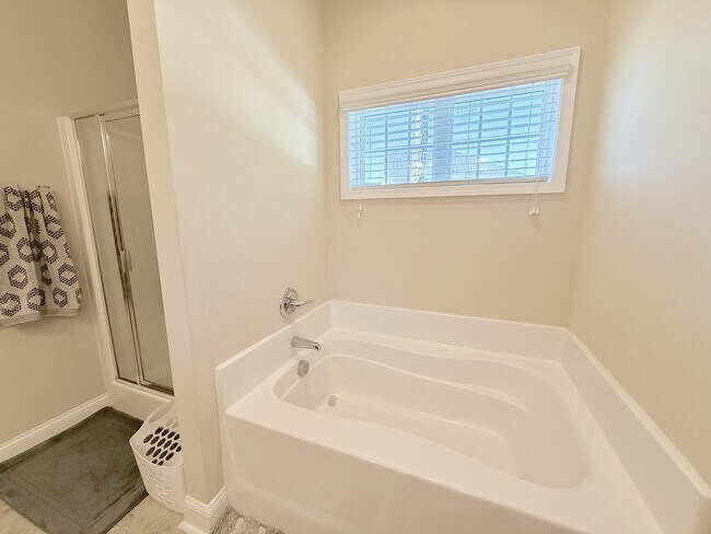 Building Photo - 15 Old Montague Way