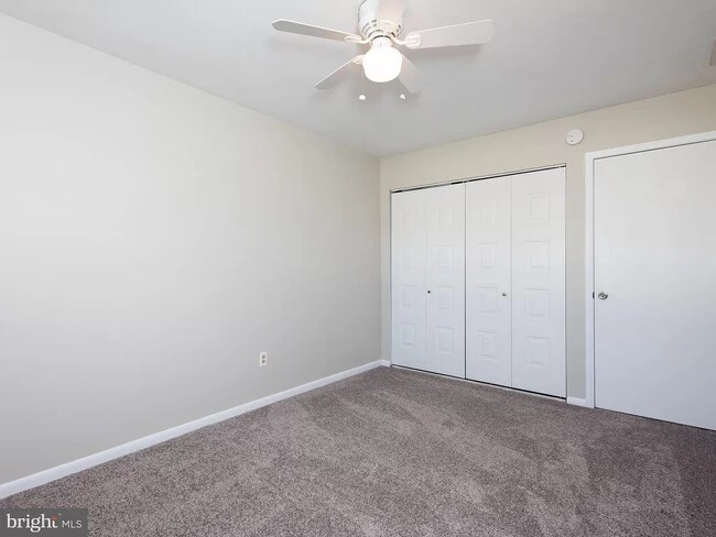 Building Photo - 232 Carlyn Ct