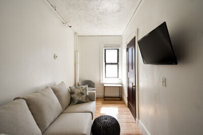 Building Photo - 43 Westland Ave