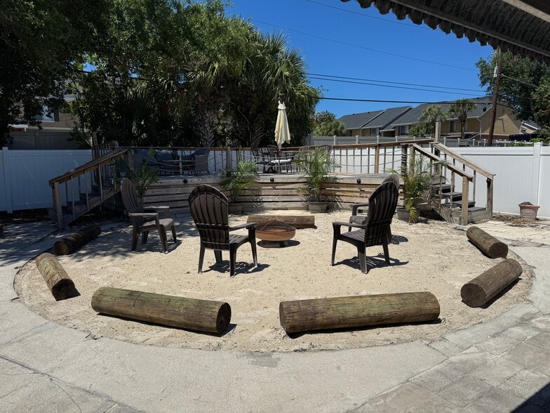 Building Photo - 1129 San Marco Dr