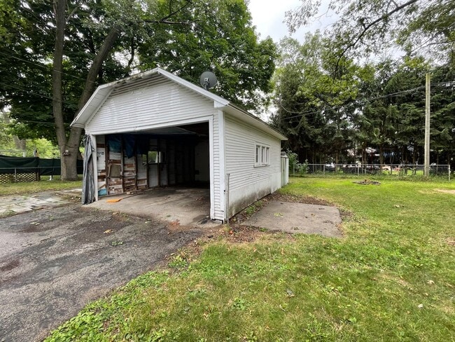 Building Photo - Two Bedroom Home in Muskegon
