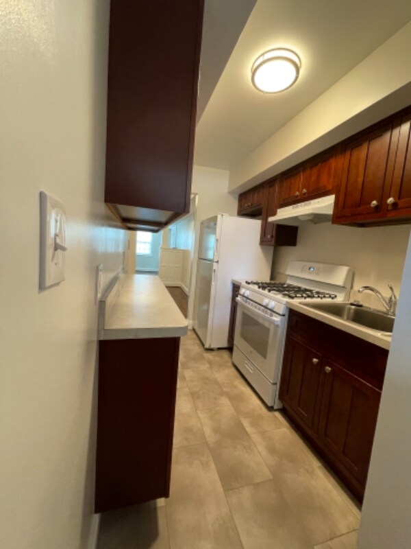 Building Photo - 4630 New Hampshire Ave NW