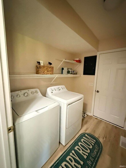 Building Photo - 4816 N Ashcroft Ln