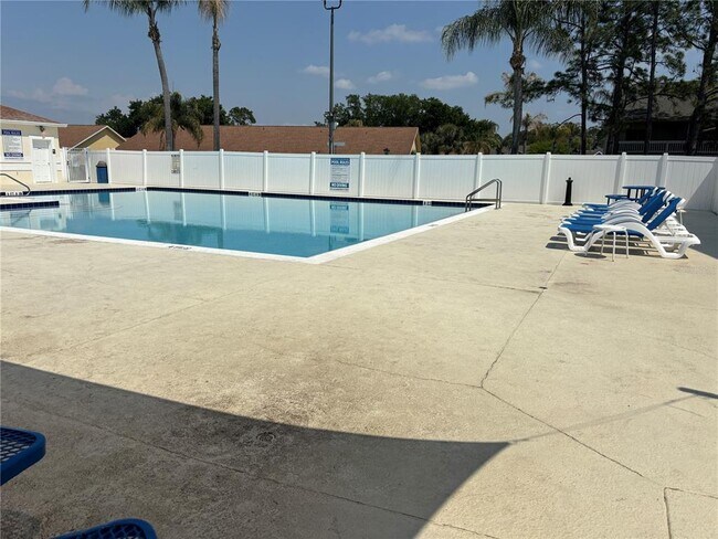 Building Photo - 8838 Coral Palms Ct