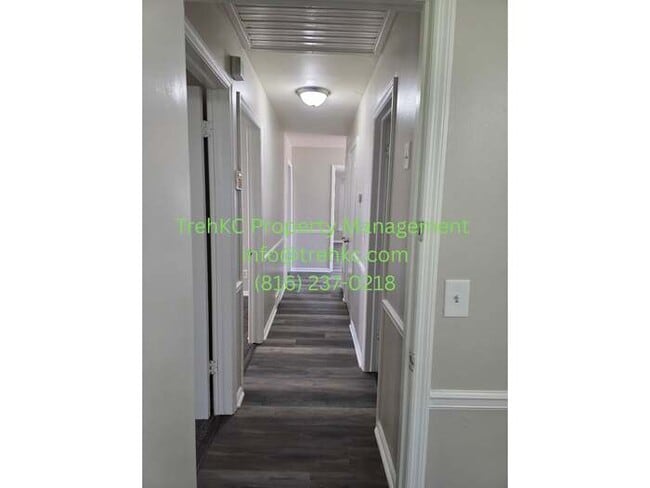 Building Photo - 1860 E 76th Terrace